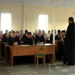 Возобновились катехизаторские курсы.