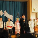 Священник принял участие в праздничном концерте.