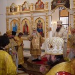 Архиепископ Лука совершил первую Божественную Литургию на Запорожской кафедре.
