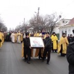 В Мелитополь прибыли мощи и икона свт. Николая Чудотворца.