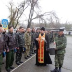 СВЯЩЕННИК ПОЗДРАВИЛ ЛЕТЧИКОВ С ВОСКРЕСЕНИЕМ ГОСПОДНИМ. (14.04.2015)