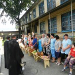 Священнослужители собора во имя св. блгв. князя Александра Невского посетили центр реабилитации инвалидов.