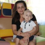 В Запорожской области родители тяжело больного малыша просят доноров сдать кровь