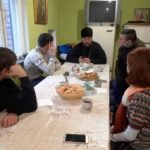 Благочинный церквей города Мелитополя провел беседу с условно осуждёнными подростками и их кураторами.