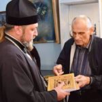 В Мелитополе презентовали книгу местного писателя Сергея Авдеенко «От веры не отрекались».