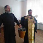 Священнослужители собора во имя св. блгв. князя Александра Невского посетили центр комплексной реабилитации для инвалидов и общеобразовательную школу.