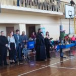 Священник Мелитопольского благочиния благословил турнир по волейболу в память о Валентине Поповой.